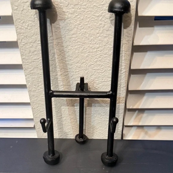 Vintage Forged Iron Display Easel - Picture 5 of 5